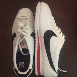 Nike Cortez Men’s size 9 brand new